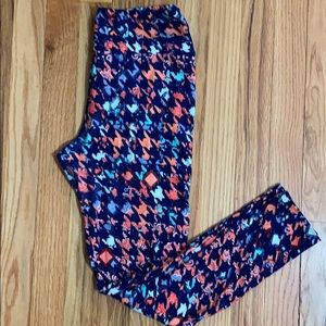VGUC LuLaRoe houndstooth leggings. OS 2-12